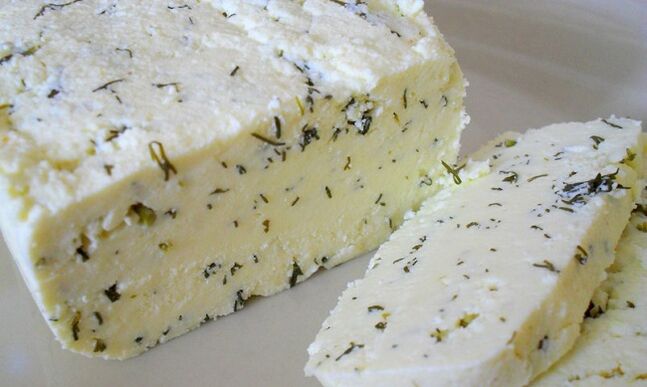 salted cheese as a breakfast option in the Dukan diet
